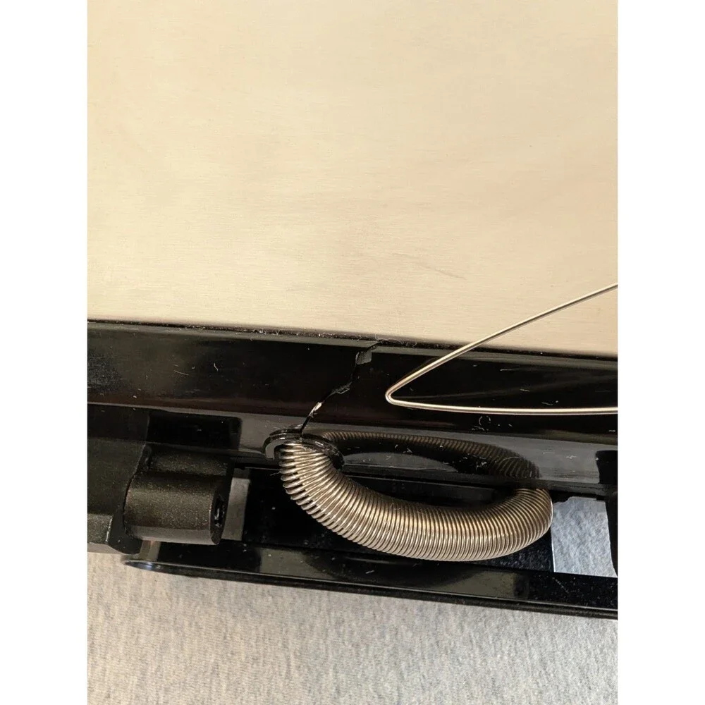 Cuisinart WAF-150 4-Slice Belgian Waffle Maker Non-Stick Indicator Light